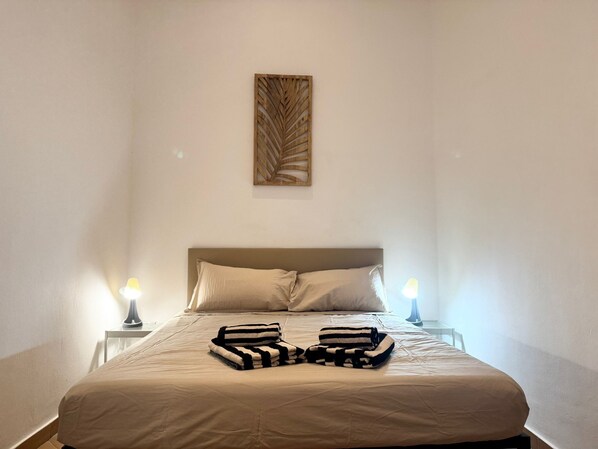 2 chambres, fer et planche à repasser, Wi-Fi, literie fournie