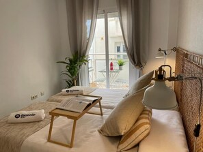 2 chambres, fer et planche à repasser, Wi-Fi gratuit, draps fournis