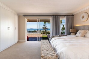 Fer et planche à repasser, Wi-Fi, draps fournis