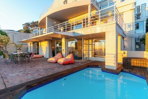 Pool - Your CT experience starts here (Cape Town)