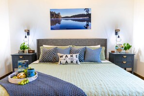 4 bedrooms, iron/ironing board, travel cot, WiFi - Close to Thunder Ridge, Luxury Cabin, Pools (Hollister)