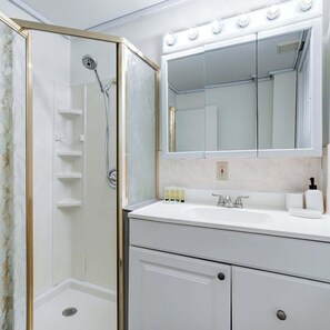 シャワー、ヘアドライヤー