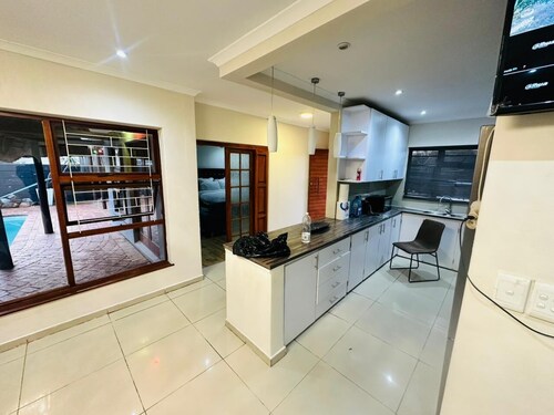 Superb house with AC in Cape Town