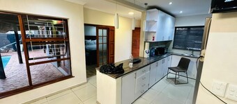 Superb house with AC in Cape Town