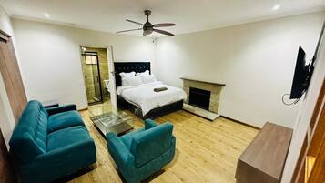 2 chambres, fer et planche à repasser, Wi-Fi, draps fournis