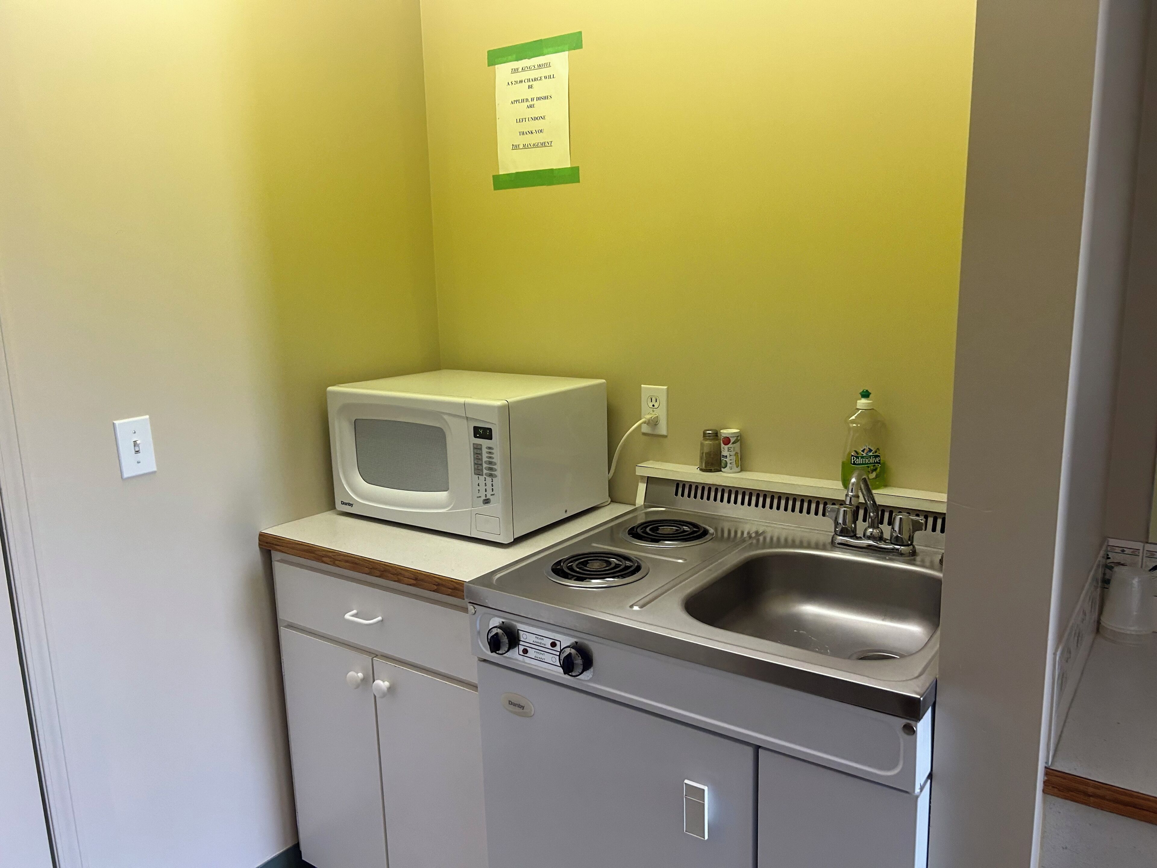 コンフォート シングルルーム 禁煙 | 専用キッチン | 冷蔵庫、電子レンジ