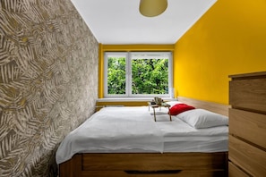 1 bedroom, desk, iron/ironing board, free WiFi