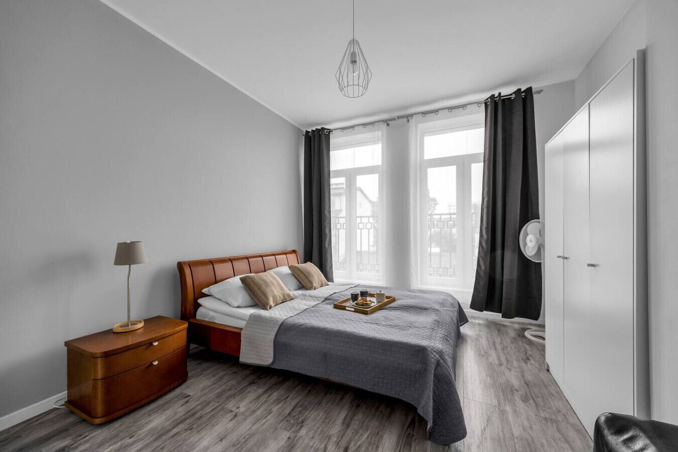 1 多间卧室、熨斗/熨衣板、免费 WiFi、床单