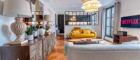 Télévision, espaces bureaux