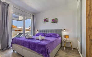 2 bedrooms, free WiFi, bed sheets