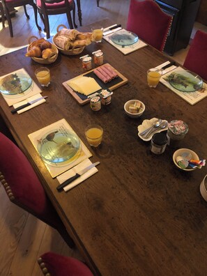 Kontinental frokost er inkludert hver dag