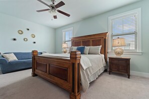 4 bedrooms, iron/ironing board, free WiFi, bed sheets