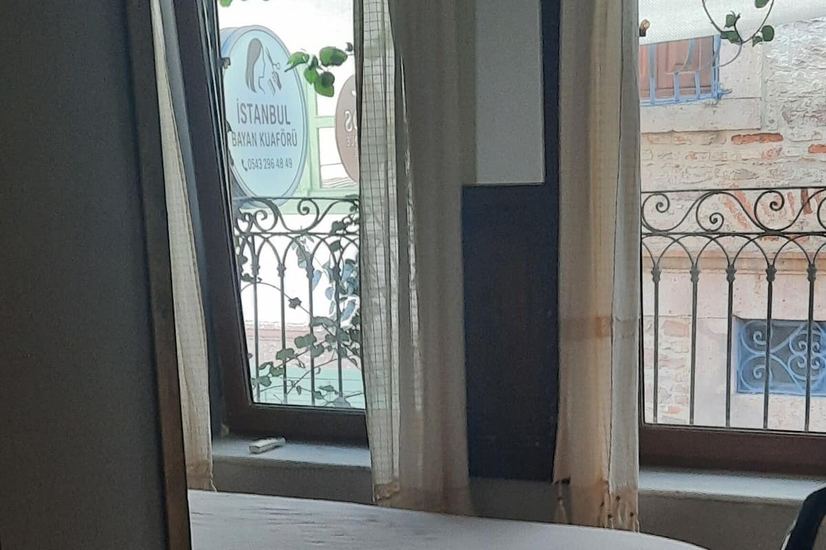 Double Room Single Use | Free WiFi