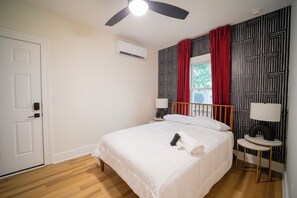 1 Schlafzimmer, Bügeleisen/Bügelbrett, kostenloses WLAN, Bettwäsche