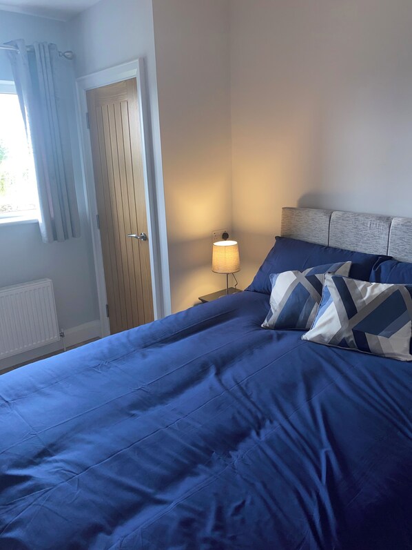 3 chambres, bureau, fer et planche à repasser, Wi-Fi gratuit