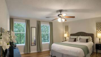 4 bedrooms, iron/ironing board, WiFi, bed sheets