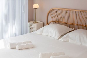 2 slaapkamers, een strijkplank/strijkijzer, wifi, beddengoed
