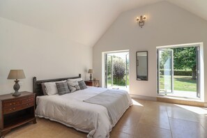 4 chambres, décoration personnalisée, ameublement personnalisé