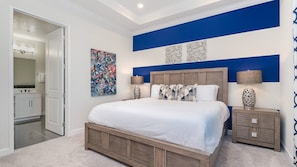 4 bedrooms, iron/ironing board, WiFi, bed sheets