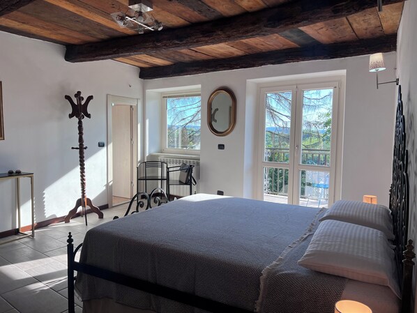 4 chambres, Wi-Fi gratuit, draps fournis