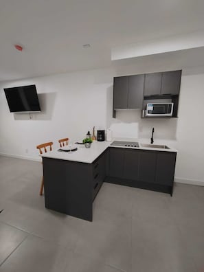 Microwave, stovetop