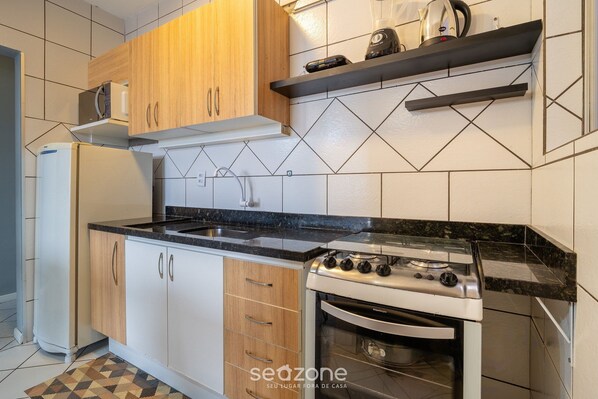 Departamento básico | Cocina privada