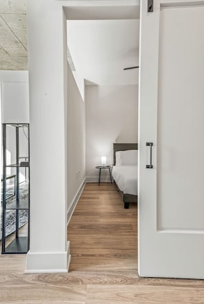 1 chambre, bureau, fer et planche à repasser, Wi-Fi