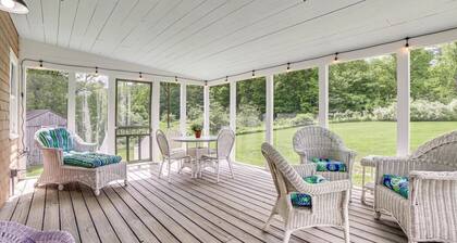 Terrific 3-bedroom cottage with AC in charming Cavendish