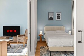 1 室のベッドルーム、デスク、アイロン / アイロン台、WiFi