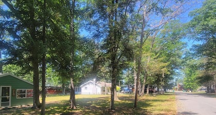 "The Betty of Houghton Lake" awaits you YEAR round for any outdoor activity!!!