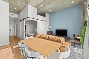 1 Schlafzimmer, Schreibtisch, Bügeleisen/Bügelbrett, WLAN