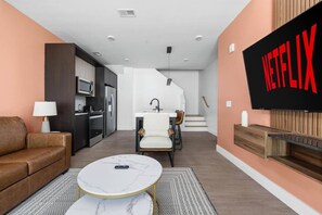 TV - Luxury Amenity Packed Townhouse | Pool+Gym+Lounge (Indianapolis)