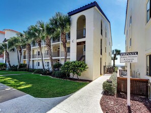 Exterior - 30A Escape - Cozy condo with PRIVATE beach! (Santa Rosa Beach)