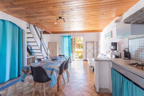 Gîte La Capelle for 7 People, with Pool