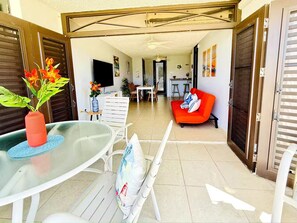 Interior - Cozy Beach Condo in Rio Grande with 2 Pools / Basketball Courts / Tennis / Golf (Río Grande)