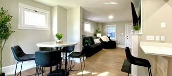 Charming 3-bedroom house in peaceful Mentor with AC