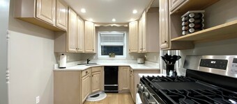 Charming 3-bedroom house in peaceful Mentor with AC