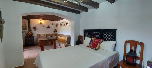 Apartment with Mountain Views