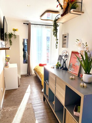 1 bedroom, iron/ironing board, free WiFi, bed sheets