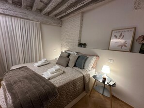 2 Schlafzimmer, Zimmersafe, Bügeleisen/Bügelbrett, Reisekinderbett
