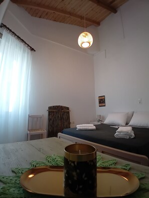 2 bedrooms, free WiFi, bed sheets