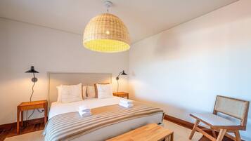 1 soverom, strykejern/-brett, internettilgang og sengetøy