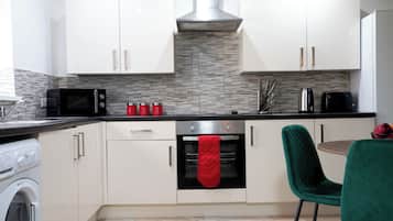 Fridge, microwave, oven, dishwasher