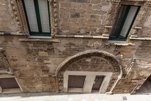 Exterior detail - House at the Marina 2 (Trapani)