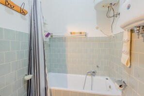 SĂšche-cheveux, papier toilette