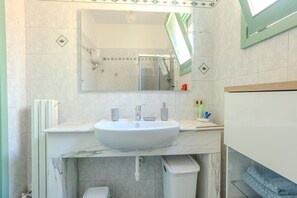 Haartrockner, Handtücher