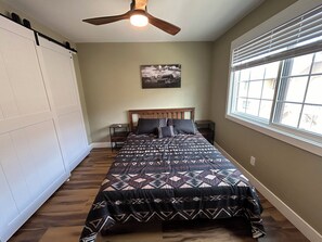 2 bedrooms, WiFi, bed sheets