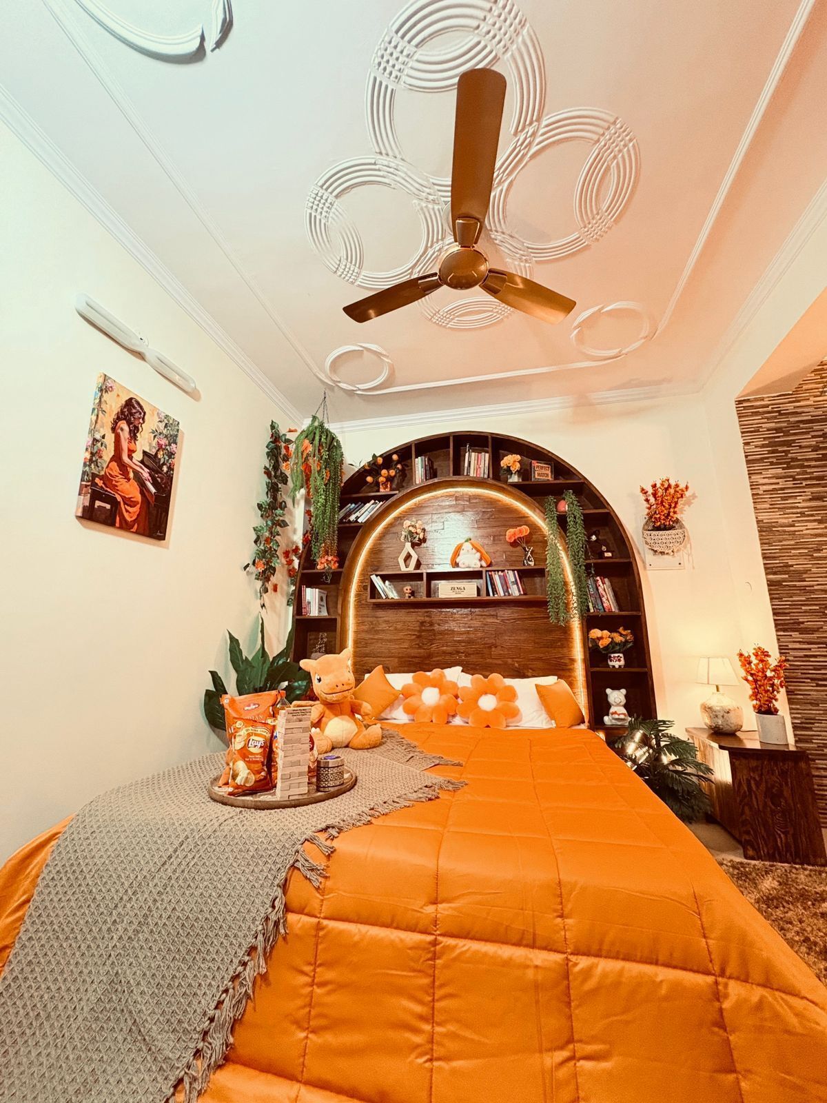 1 sovrum, strykjärn/strykbräda och sängkläder