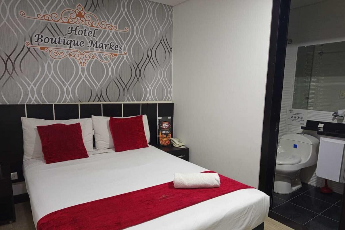 Deluxe Double Room | Free WiFi