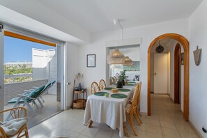 Dining - Vacation Apartment 'Al Mar En San Agustín' with Sea View, Private Terrace and Wi-Fi (San Bartolome de Tirajana)